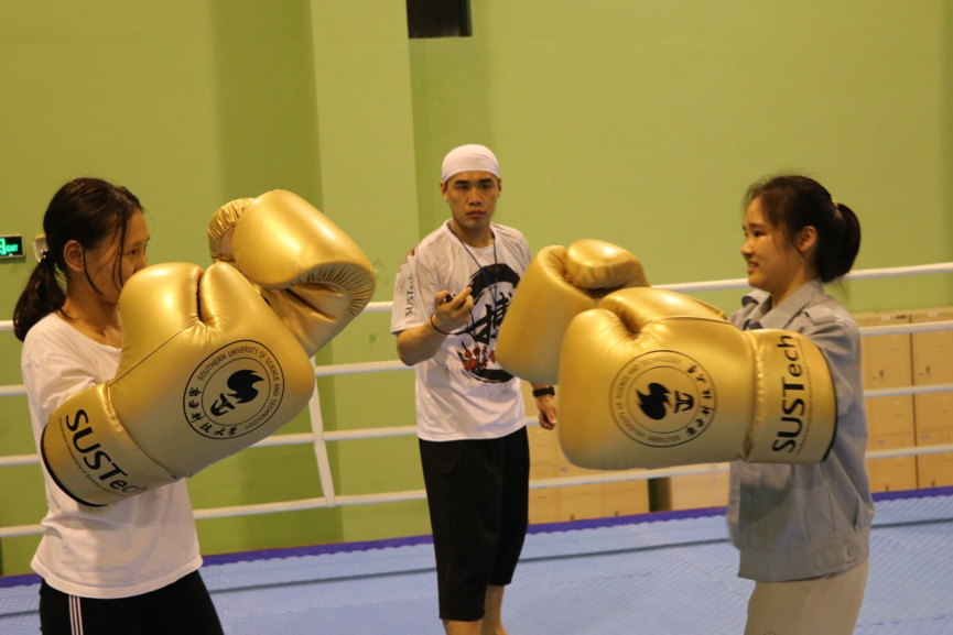 我校举办首届“搏击王者争霸赛”