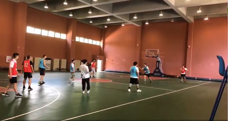 体育中心开展项目技能教学教研活动——篮球