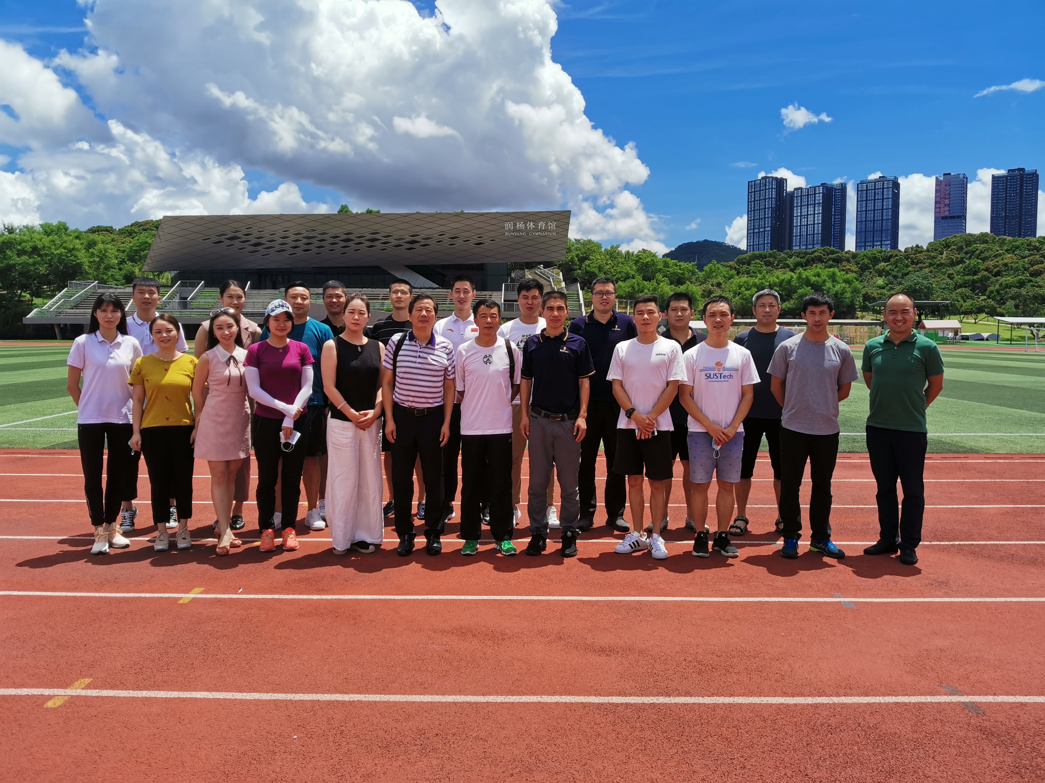 深圳第三高级中学、深圳实验学校专家应邀来体育中心讲学