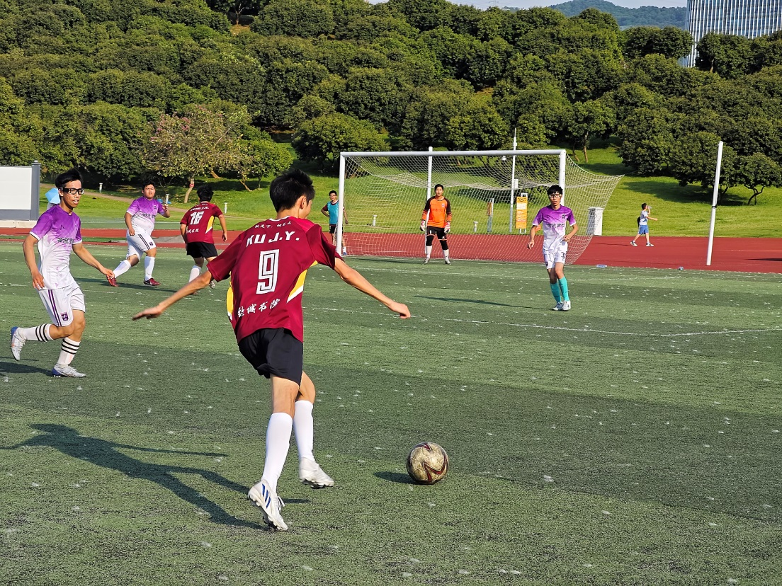我校举办南方科技大学第七届“书院杯”足球赛
