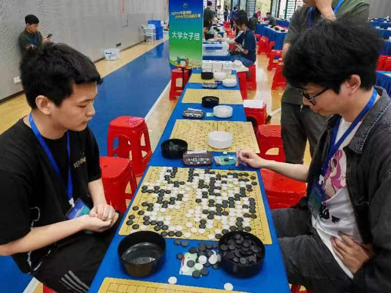 我校围棋队在2024年深圳市大中小桥牌比赛中蝉联团体冠军